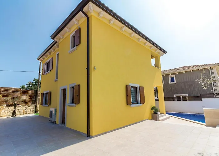 Nice Home In Barbariga
