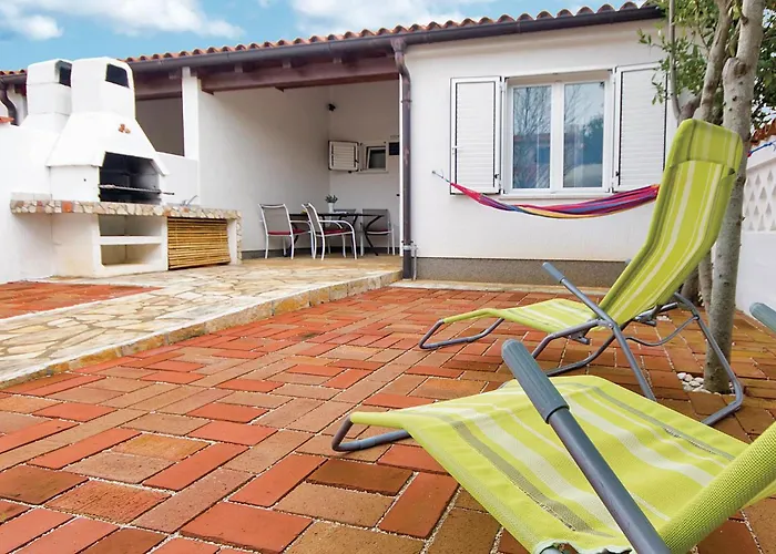 Holiday Home Barbariga 01