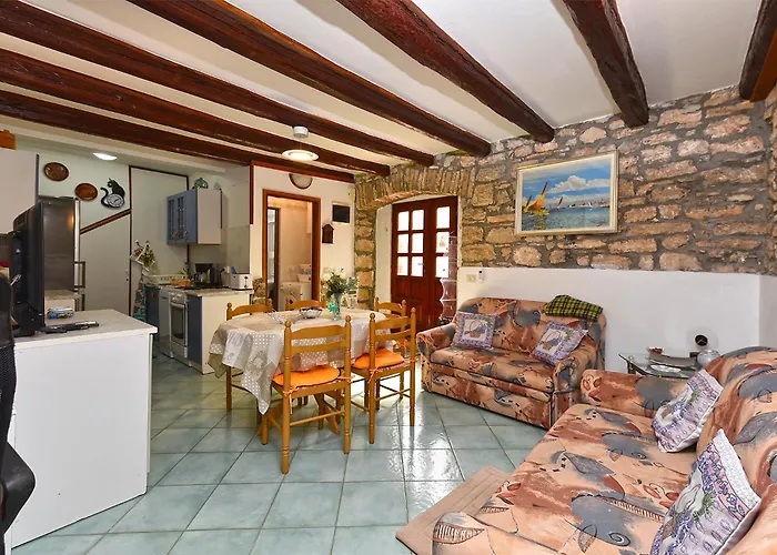 House Murage 2370